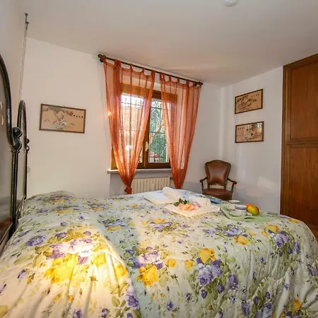 Barza Sleeps 8 Wifi