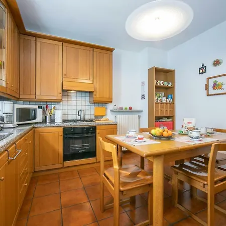 Barza Sleeps 8 Wifi Villa *
